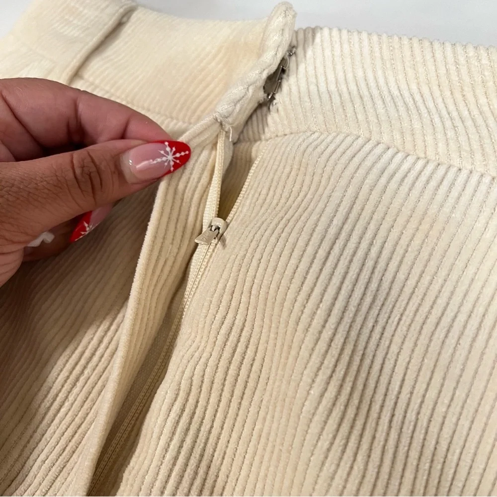 Twenty Six Hundred‎ pastel yellow corduroy pencil skirt size xs/small